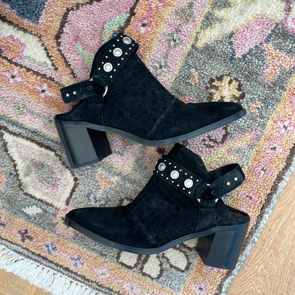 Senso Hanna suede heeled ankle boot